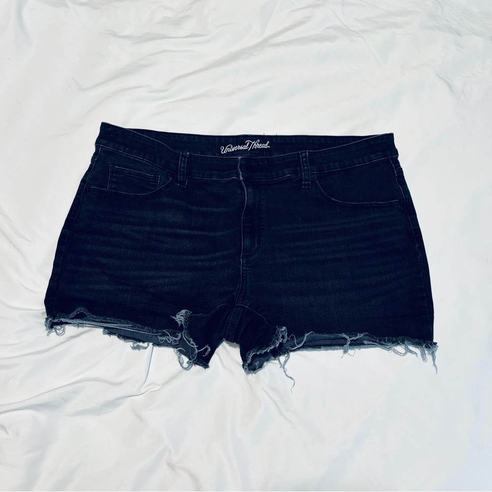 Universal Thread Super Stretchy Cut Off Shorts Se… - image 4